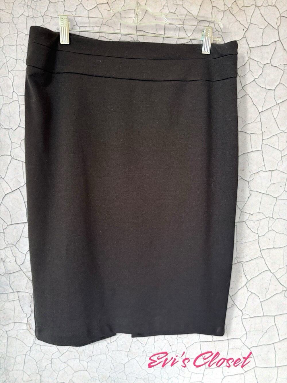 Sunny Leigh pencil skirt with a double back slit in size 10.